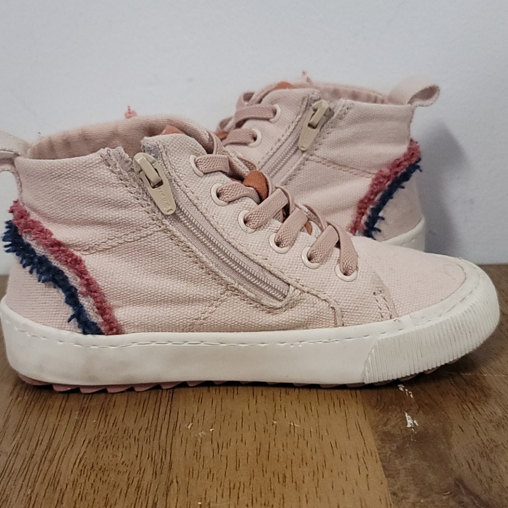 Sneaker - Picture 4 of 6